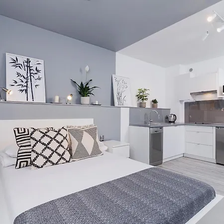 For Two - Sarego 16 Street *